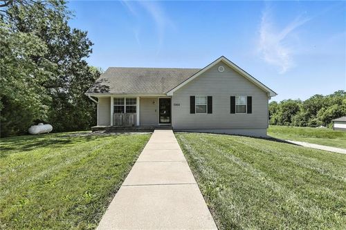 5964 Se Hilltop Rd, Holt, MO, 64048-8357 | Card Image