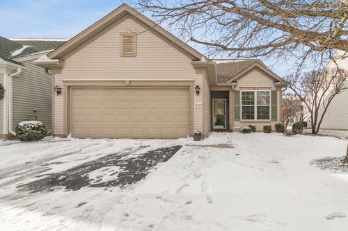 12543 Castle Rock Dr, Huntley, IL, 60142-7890 | Card Image