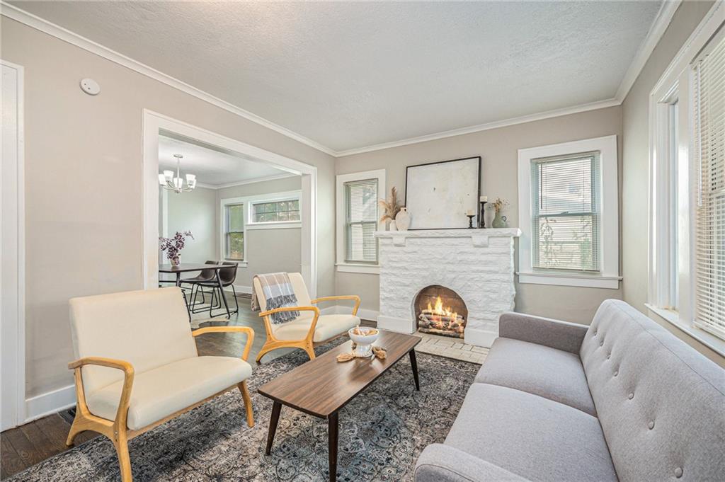 Woodland Ave, Kansas City, MO 64110