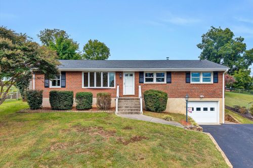 6641 Bryant Cir, Roanoke, VA, 24019-4503 | Card Image