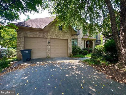 1460 Carrington Ridge Ln, VIENNA, VA, 22182-1755 | Card Image