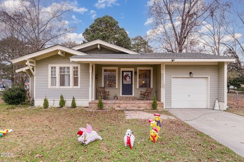 205 W South St, Fremont, NC, 27830-8647 | Card Image