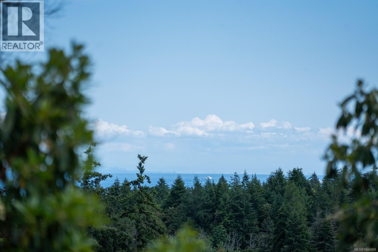 Land in Nanaimo 5