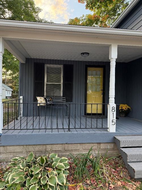 815 Pine St, Owosso, MI, 48867-1627 | Card Image