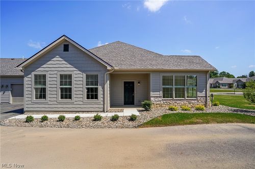 1002-9264 Sharrott Rd, Poland, OH, 44514-4501 | Card Image