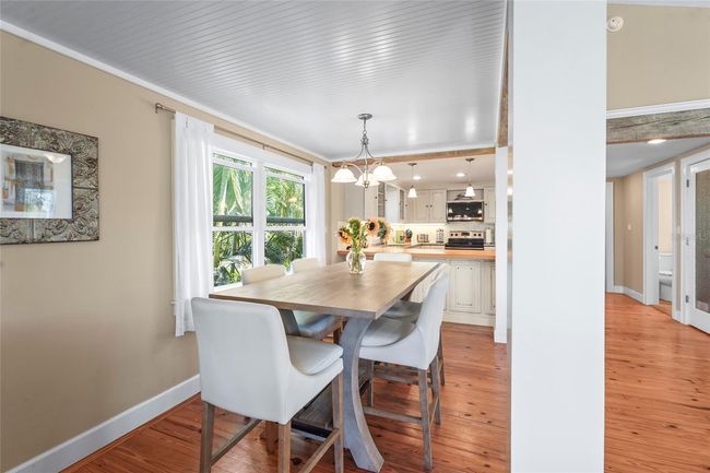 111 Faubel St, House other with 3 bedrooms, 3 bathrooms and null parking in Siesta Key FL | Image 25