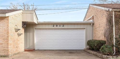 2912 Cherry Creek Cir, Bryan, TX, 77802-2928 | Card Image