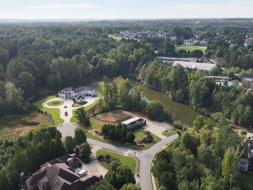 605 Stilwell Ct, Milton, GA, 30004-8847 | Card Image