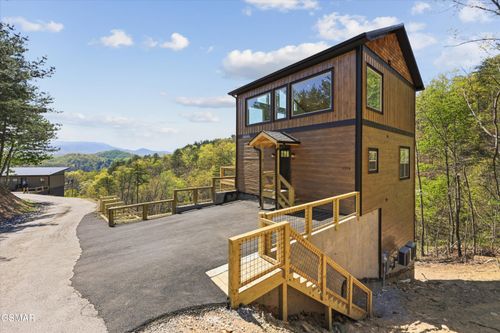 1928 Mountain View Way, Sevierville, TN, 37876 | Card Image