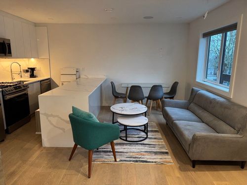 2881 E Georgia St, Vancouver, BC, V5K2K3 | Card Image