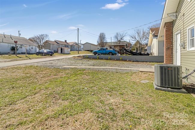 205 Buffalo St, House other with 2 bedrooms, 1 bathrooms and null parking in union SC | Image 27