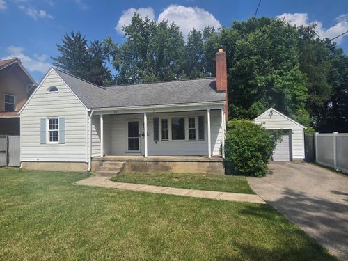 684 Sharon Valley Rd, Newark, OH, 43055-2813 | Card Image