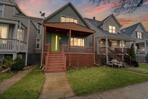 1-2850 W Henderson St, Chicago, IL, 60618-5815 | Card Image