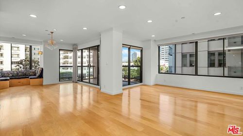 305-10724 Wilshire Blvd, Los Angeles, CA, 90024-4453 | Card Image