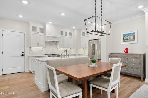 5a-37 White St, Saratoga Springs, NY, 12866-4220 | Card Image