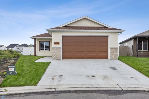 6744 68th Ave S, Horace, ND, 58047-2820 | Card Image