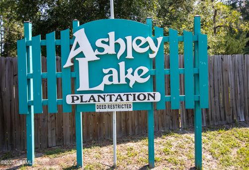 101 Ashley Lake Dr, Melrose, FL, 32666-4331 | Card Image