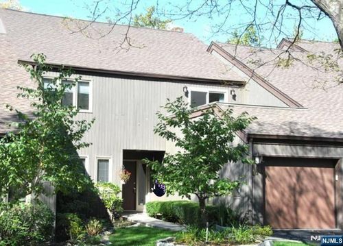 10 Romopock Ct, Mahwah, NJ, 07430-2235 | Card Image