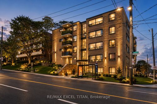 106-2507 Eglinton Ave W, York, ON, M6M1S9 | Card Image