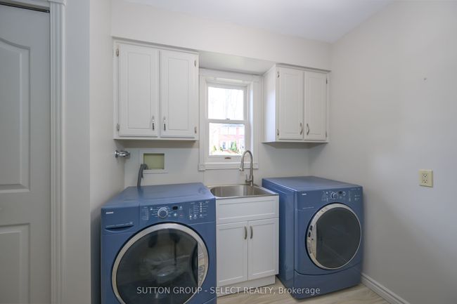 59 Heathdale Crt, House other with 4 bedrooms, 3 bathrooms and 3 parking in London ON | Image 18