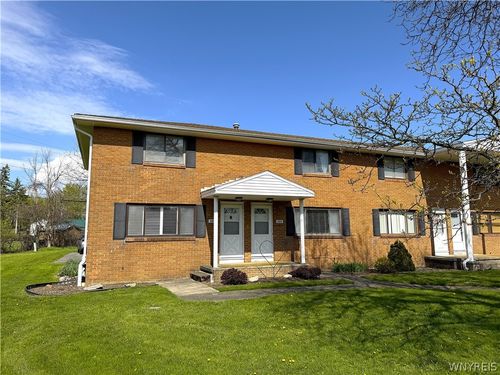 221 Greenmeadow Dr, West Seneca, NY, 14224-4646 | Card Image