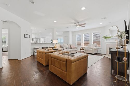103 Forest Heights Way, Montgomery, TX, 77316-6424 | Card Image