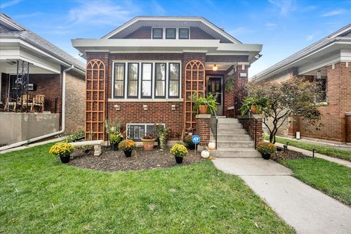 6239 N Campbell Ave, Chicago, IL, 60659-2807 | Card Image