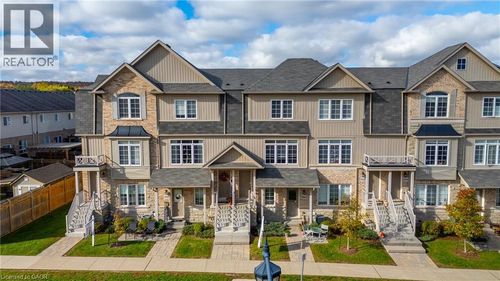 5044 Serena Dr, Beamsville, ON, L3J1W3 | Card Image