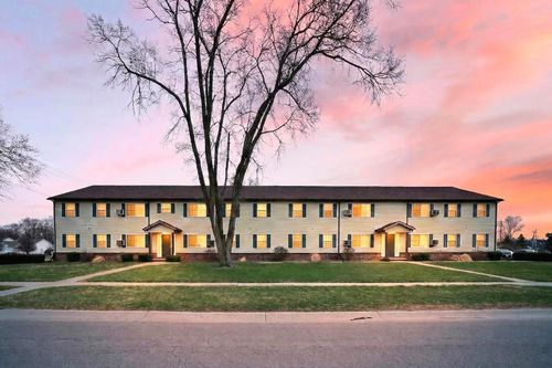 4-1230 Bedford Woods Drive, Toledo, OH, 43615 | Card Image