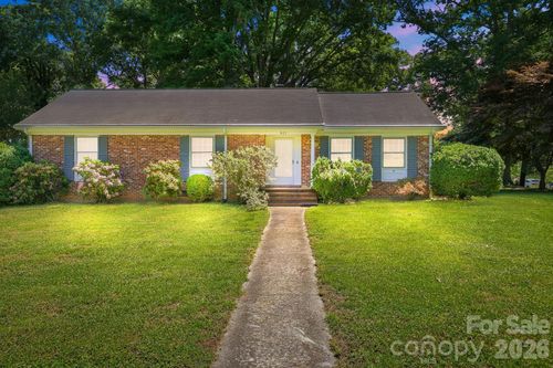 401 White Oaks Dr, Salisbury, NC, 28147-9190 | Card Image