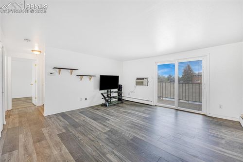 apt-1b-3020 E Bijou St, Colorado Springs, CO, 80909-6357 | Card Image