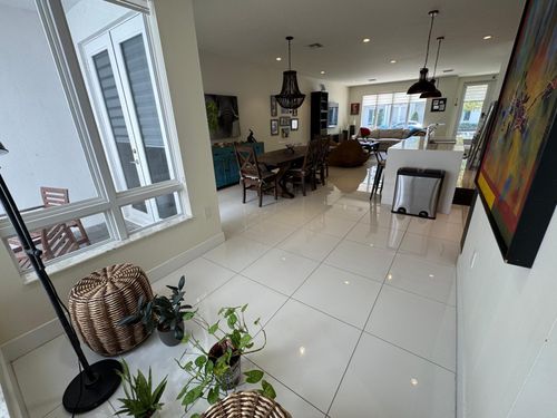 6461 Nw 103rd Psge, Doral, FL, 33178-4028 | Card Image