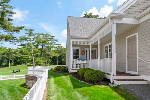 9-9 Sea Knoll Ct, Bourne, MA, 02532-8322 | Card Image