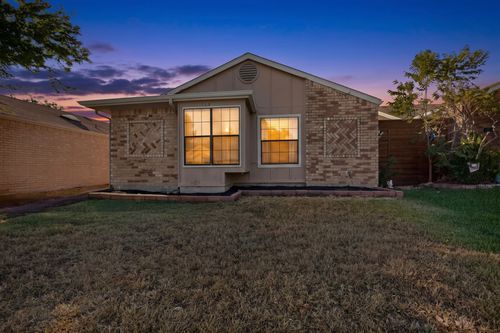 118 Wilderness Trl, Mesquite, TX, 75149-1728 | Card Image
