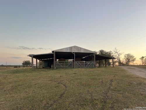 735 Old Zorn Rd, San Marcos, TX, 78666-2002 | Card Image