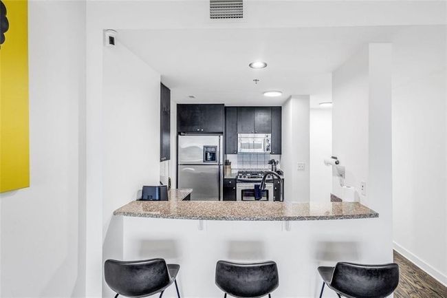 APT-1703 - 3338 Peachtree Rd Ne, Condo with 1 bedrooms, 1 bathrooms and 1 parking in Atlanta GA | Image 13