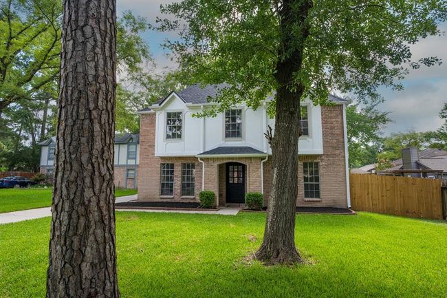 Beautiful views and peaceful setting in a cul de sac | Image 7