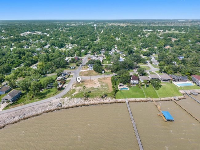 4215 Bayshore Dr, Home with 0 bedrooms, 0 bathrooms and null parking in Bacliff TX | Image 10