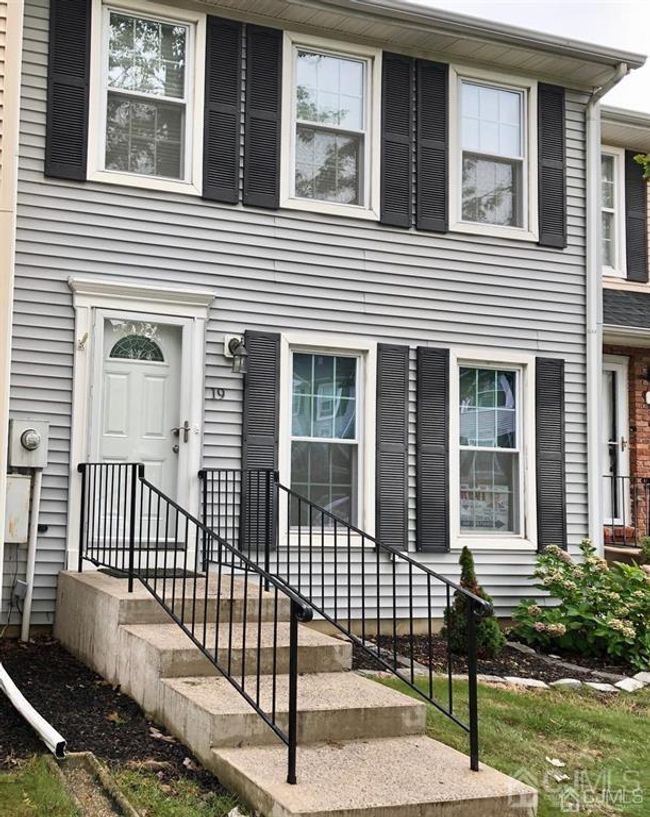 19 Telegraph Lane, Sold in Sayreville Zoocasa