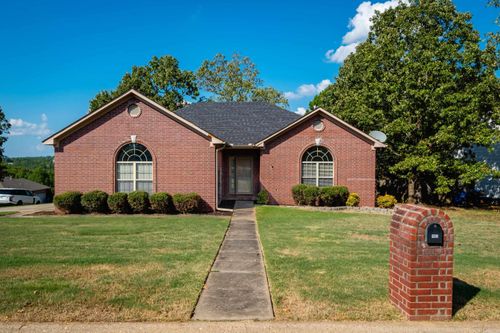 162 Ridgeland Dr, Maumelle, AR, 72113-6085 | Card Image