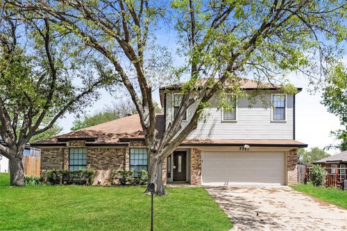 7712 Miracle Ln, North Richland Hills, TX, 76182-9204 | Card Image