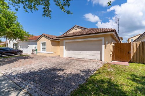 23723 Sw 107th Ct, Homestead, FL, 33032-6153 | Card Image