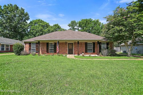 305 Water Oak Road, Brandon, MS, 39047 | Card Image