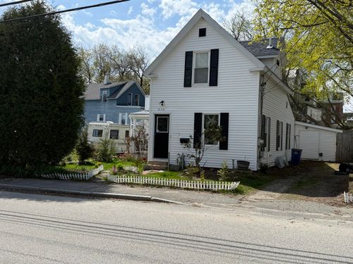 230 Oak Street, Lewiston, ME, 04240 | Card Image