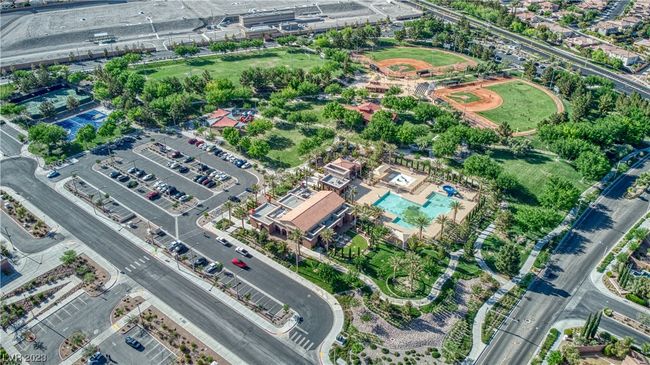 639 Grey Saker St, Townhouse with 4 bedrooms, 4 bathrooms and null parking in Las Vegas NV | Image 69