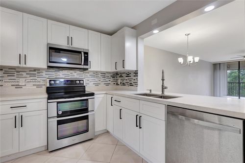 apt-317-8592 W Sunrise Blvd, Plantation, FL, 33322-4009 | Card Image
