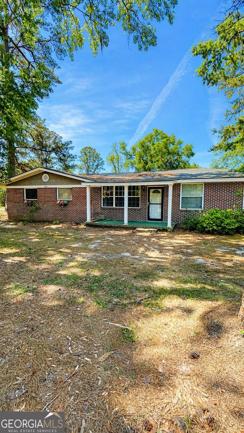422 S Macon St, Ludowici, GA, 31316-7515 | Card Image