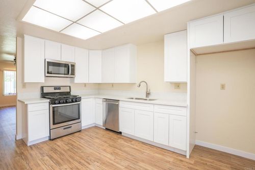 apt-b-1252 Bostonia St, El Cajon, CA, 92021-5029 | Card Image