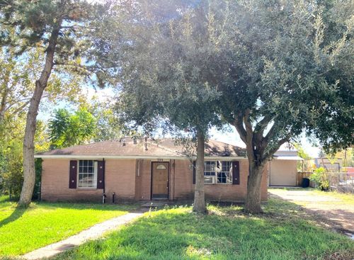 399 Pecan St, Lolita, TX, 77971-4129 | Card Image