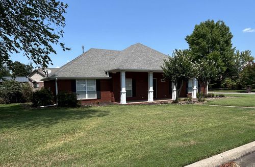 2008 W 8th St, Russellville, AR, 72801-5655 | Card Image